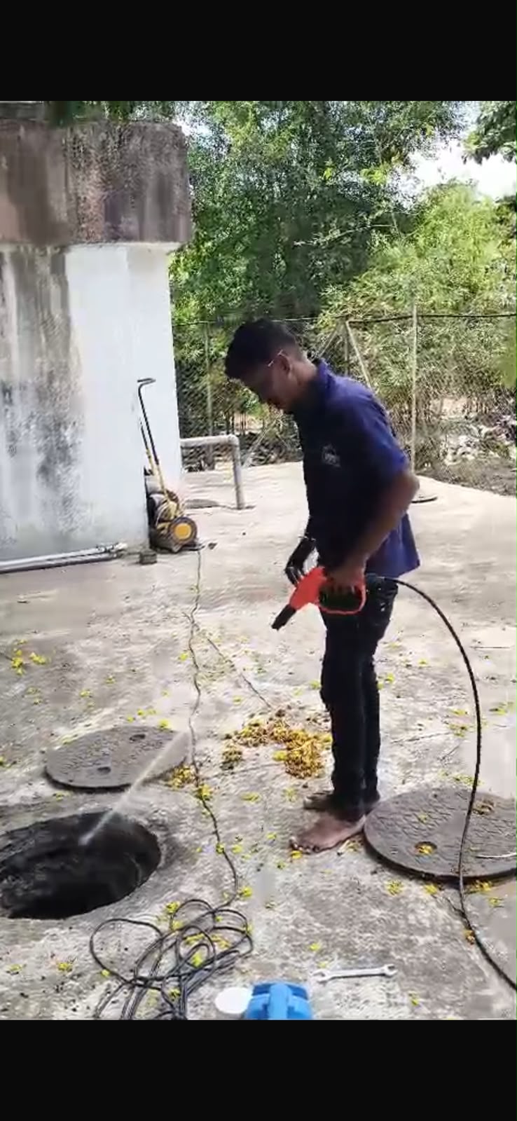 Large water tank pressure cleaning work by Omkar in Chhatrapati Sambhajinagar